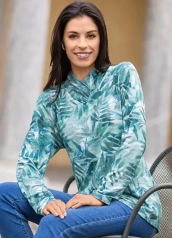 Pullover mit raffiniertem V-Kragen