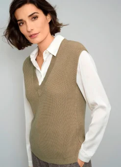 Pullunder mit überschnittener Schulter