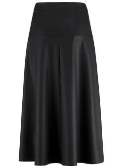 Rock in leichter Tellerform