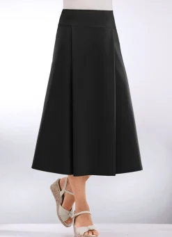 Rock mit gelegten Falten