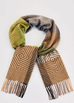 Schal mit Fantasiedessin