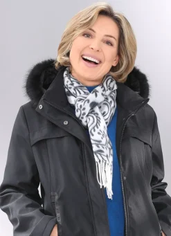 Schal mit Paisley- und Herzmotiven