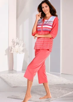 Schlafanzug mit 3/4 langen Ärmeln und wadenlanger Hose