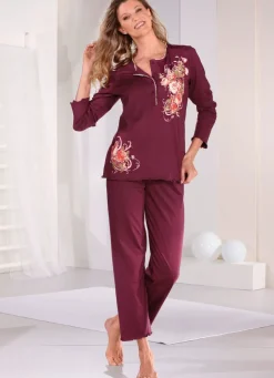 Schlafanzug mit gebogten Abschlüssen