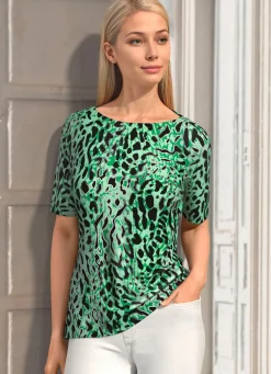 Shirt mit flachem Halsausschnitt