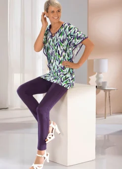 Shirt mit Zierelement am Halsausschnitt