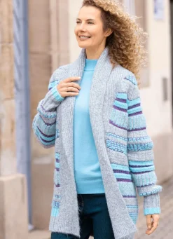 Strickjacke in Grobstrick