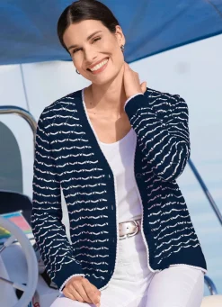 Strickjacke mit feinen Ringeln und Ajourrauten