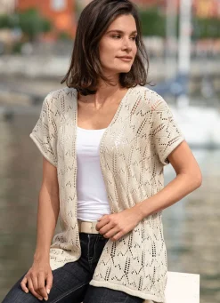 Strickweste mit Ajourmuster