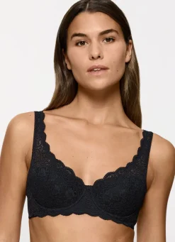 Triumph Amourette Bügel-BH mit Elastikspitze