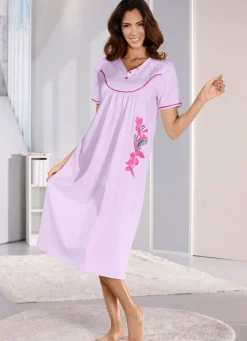 Wadenlanges Nachthemd mit Knopfleiste und kurzen Ärmeln